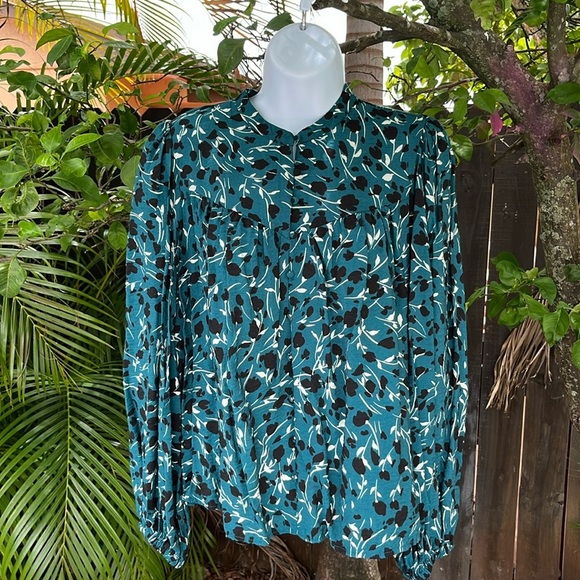 Who What Wear Tops - WHO WHAT WHERE Blouse size large